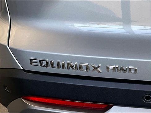 Used 2025 Chevrolet Equinox LT image 27