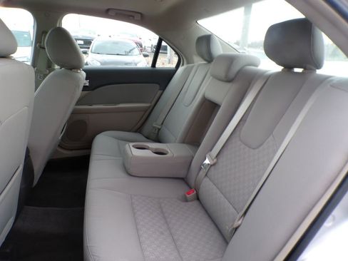 Used 2012 Ford Fusion SE FWD image 20