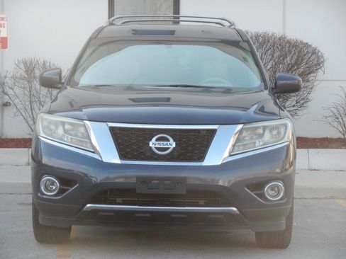 Used 2014 Nissan Pathfinder SL w/ SL Tech Package FWD image 9