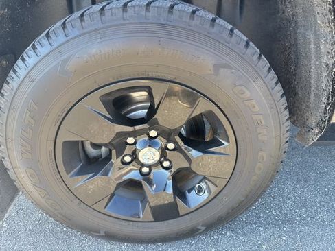 Used 2020 RAM 1500 Big Horn AWD/4WD image 27