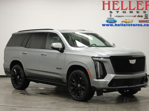 Used 2025 Cadillac Escalade V image 1