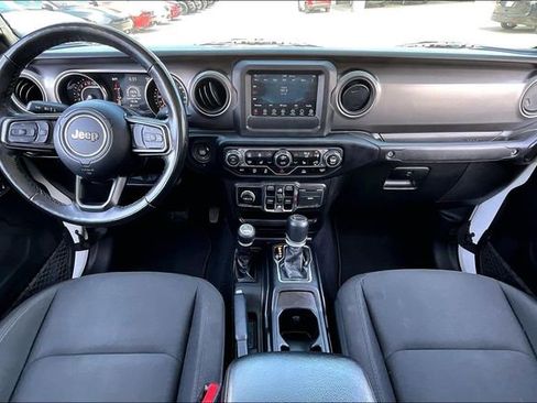 Used 2021 Jeep Gladiator Sport AWD/4WD image 7
