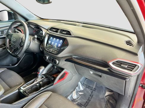 Used 2023 Chevrolet TrailBlazer RS w/ Convenience Package FWD image 27