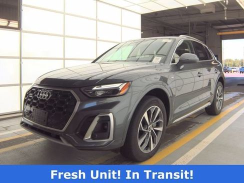 Used 2023 Audi Q5 2.0T Premium w/ Convenience Package AWD/4WD image 1