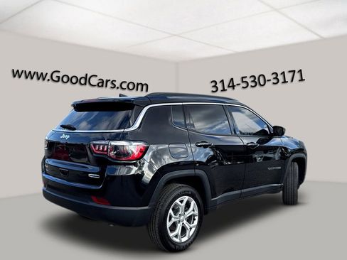 Certified 2024 Jeep Compass Latitude image 2