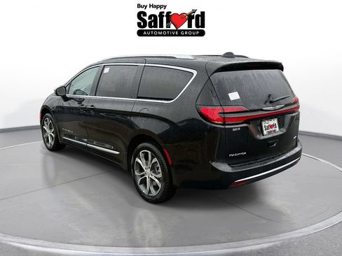 New 2026 Chrysler Pacifica Pinnacle AWD/4WD image 6
