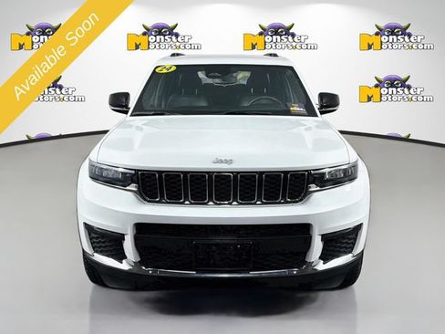 Used 2024 Jeep Grand Cherokee L Limited AWD/4WD image 2