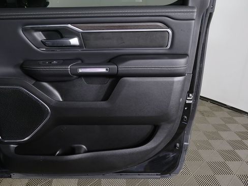 Used 2025 RAM 1500 Laramie AWD/4WD image 24