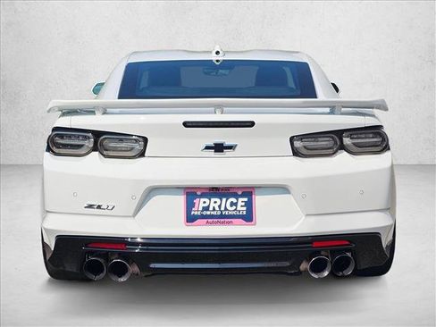 Used 2022 Chevrolet Camaro ZL1 RWD image 6