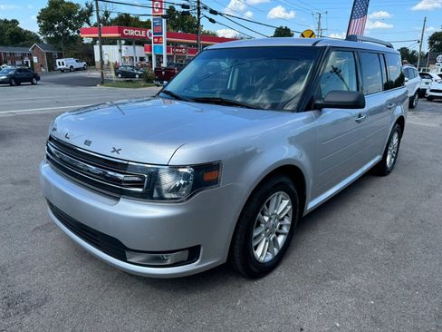 Used 2018 Ford Flex SEL w/ Equipment Group 202A AWD/4WD image 4