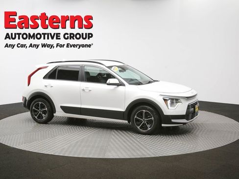 Used 2023 Kia Niro EX image 42