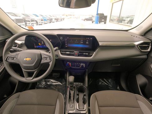 Used 2025 Chevrolet TrailBlazer LT image 30