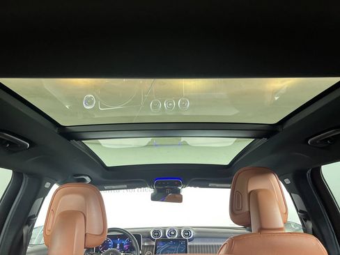 Certified 2023 Mercedes-Benz GLC 300 image 19