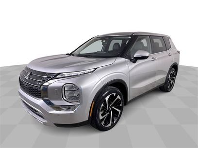 Used 2024 Mitsubishi Outlander SE