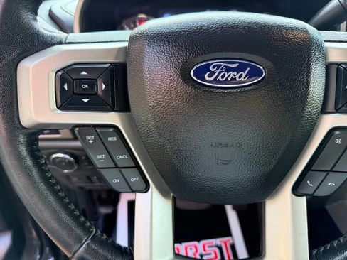 Used 2020 Ford F250 Lariat w/ Lariat Ultimate Package image 27