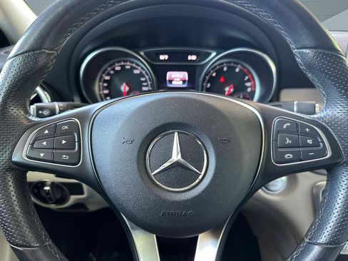 Certified 2020 Mercedes-Benz GLA 250 4MATIC image 15