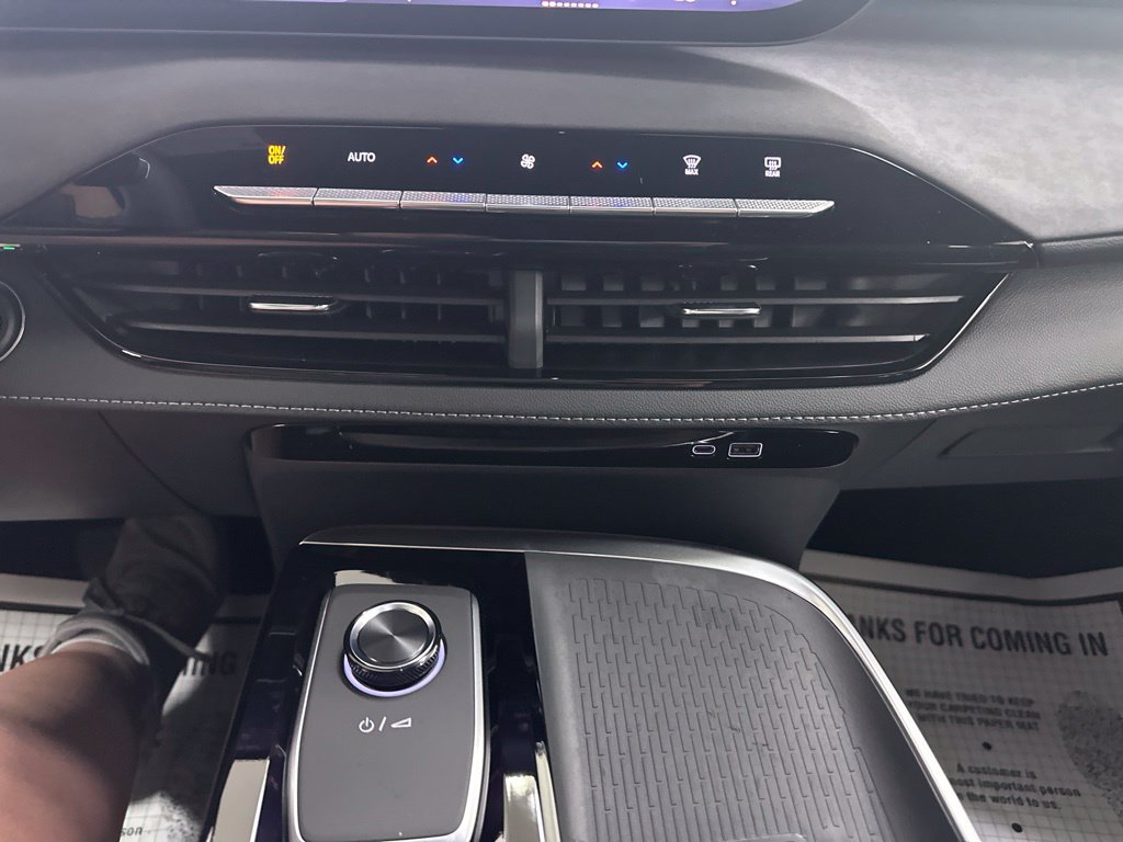 New 2027 Buick Enclave Sport Touring w/ Power Package AWD/4WD image 46