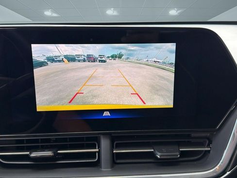 Used 2025 Chevrolet Trax ACTIV w/ Driver Confidence Package FWD image 20