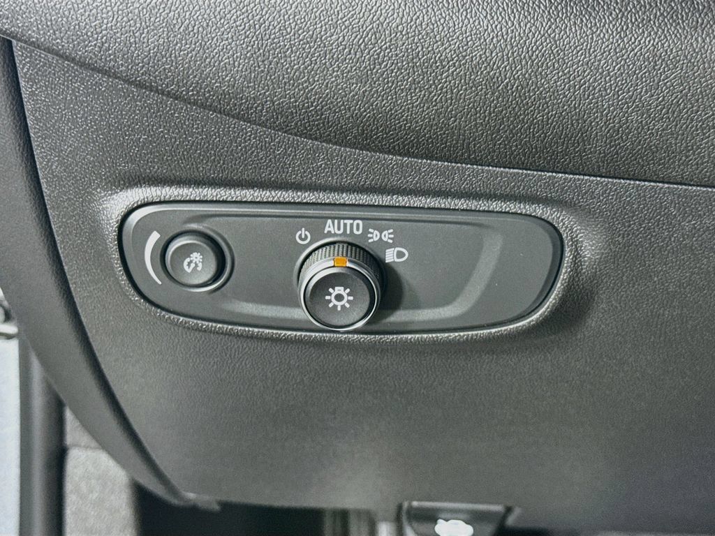 Used 2024 Chevrolet Equinox RS AWD/4WD image 20