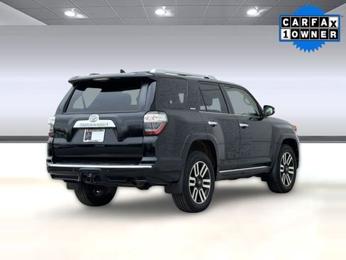 Used 2021 Toyota 4Runner Limited image 9