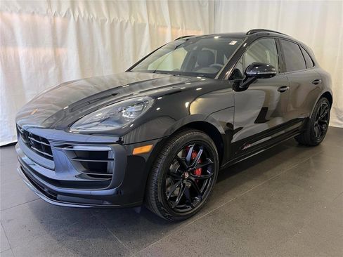 Used 2026 Porsche Macan GTS image 1