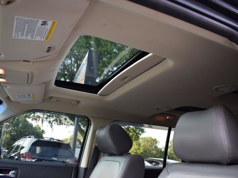 Used 2019 Ford Flex SEL w/ Equipment Group 202A AWD/4WD image 32