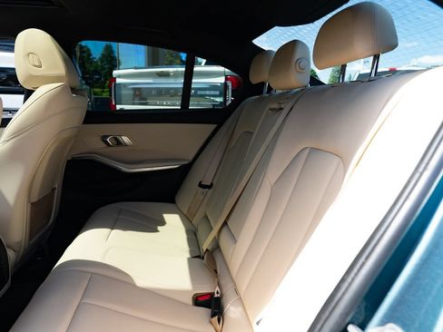 Used 2020 BMW 330i Sedan w/ Convenience Package RWD image 19