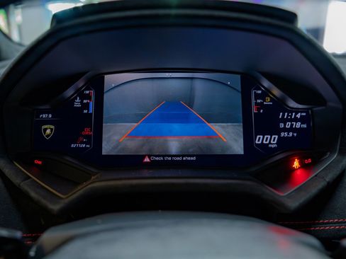 Used 2018 Lamborghini Huracan Performante image 34