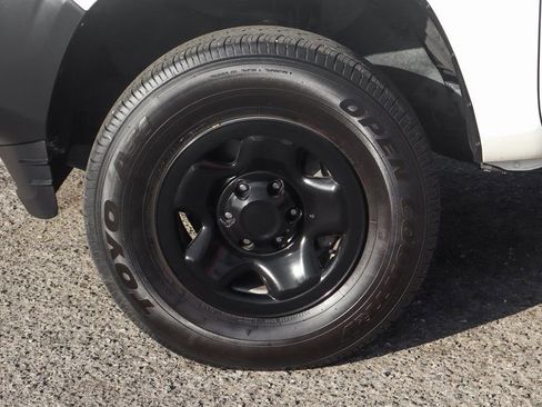 Used 2023 Toyota Tacoma SR image 39