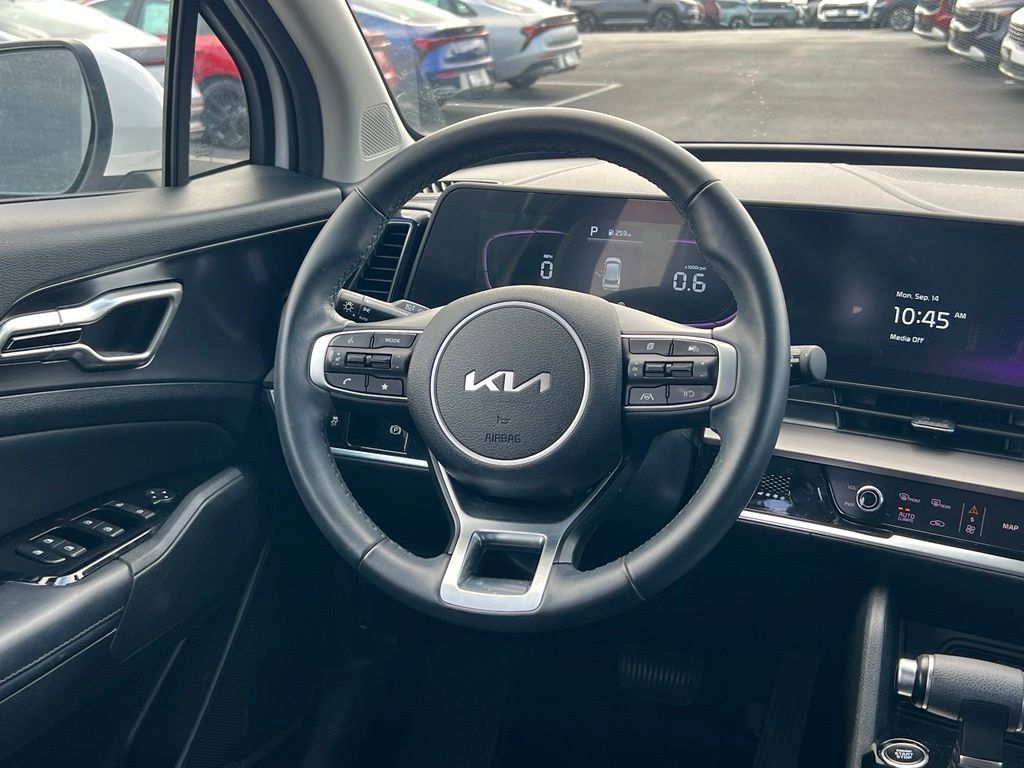 Certified 2023 Kia Sportage EX FWD image 12