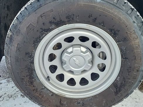 Used 2024 Chevrolet Silverado 1500 W/T w/ Z71 Off-Road Package image 15