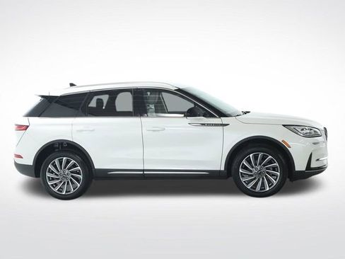 Used 2023 Lincoln Corsair Reserve FWD image 13