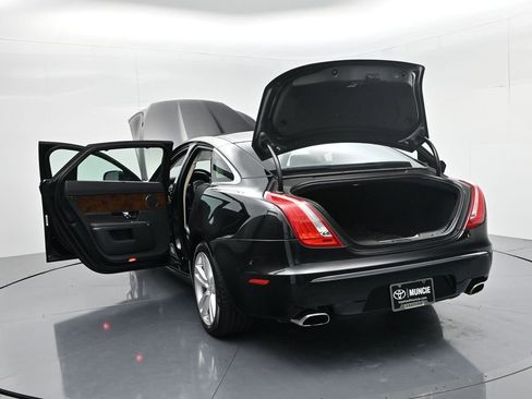Used 2011 Jaguar XJ L image 57