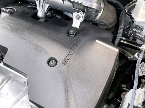 Used 2019 Buick Envision Essence image 34