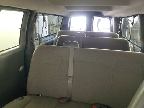 Used 2023 Chevrolet Express 3500 LS RWD image 17