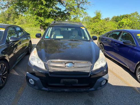 Used 2013 Subaru Outback 2.5i Limited AWD/4WD image 6