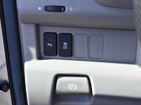 Used 2012 Honda Pilot Touring image 16