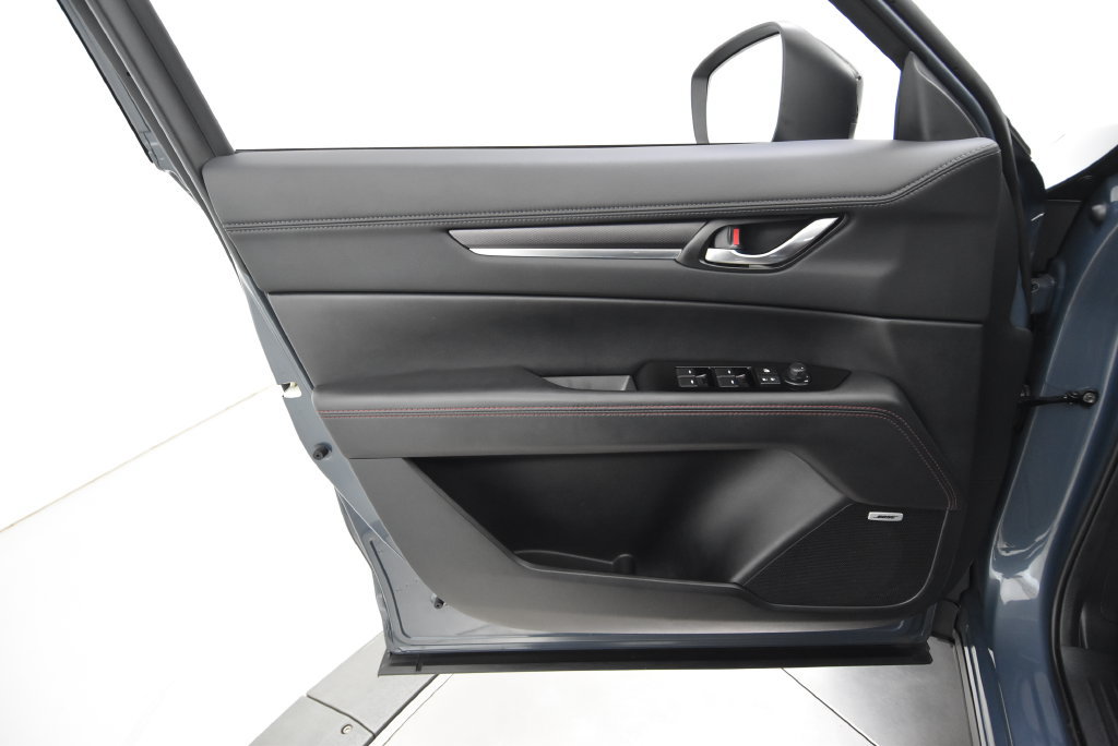 Certified 2025 MAZDA CX-5 Carbon Edition AWD/4WD image 32