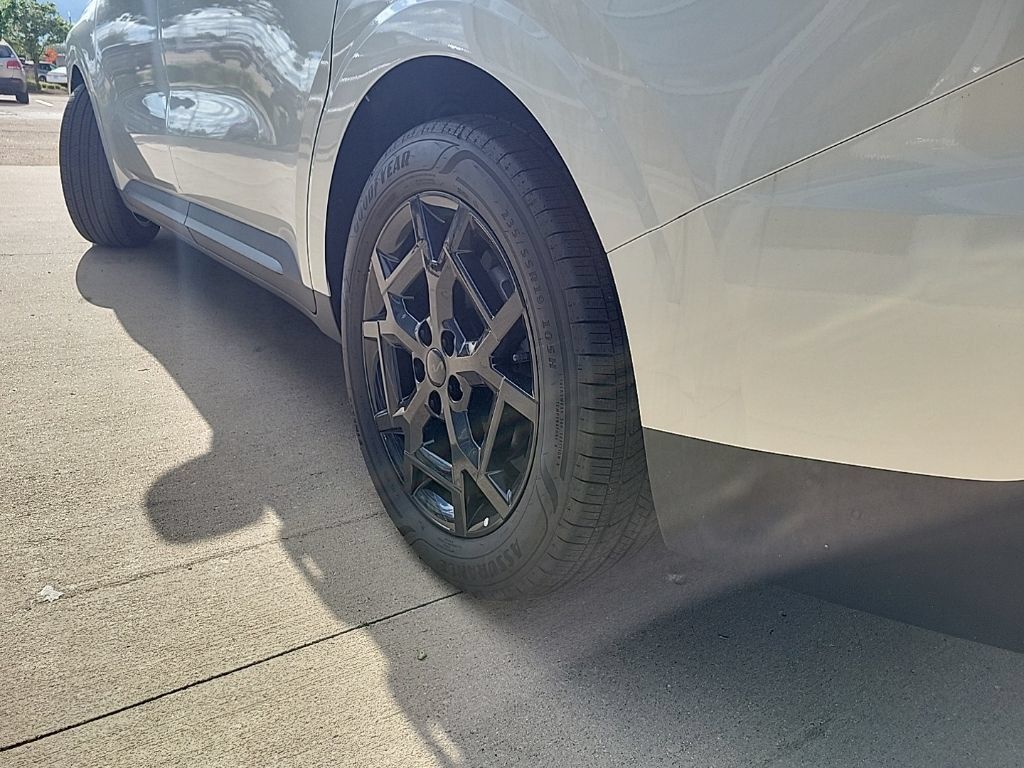 New 2026 Kia Carnival SX w/ SX Dark Edition Package FWD image 19