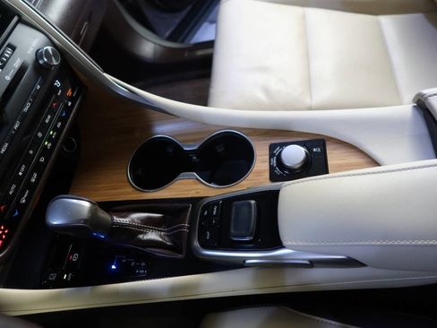 Used 2019 Lexus RX 350L FWD image 26