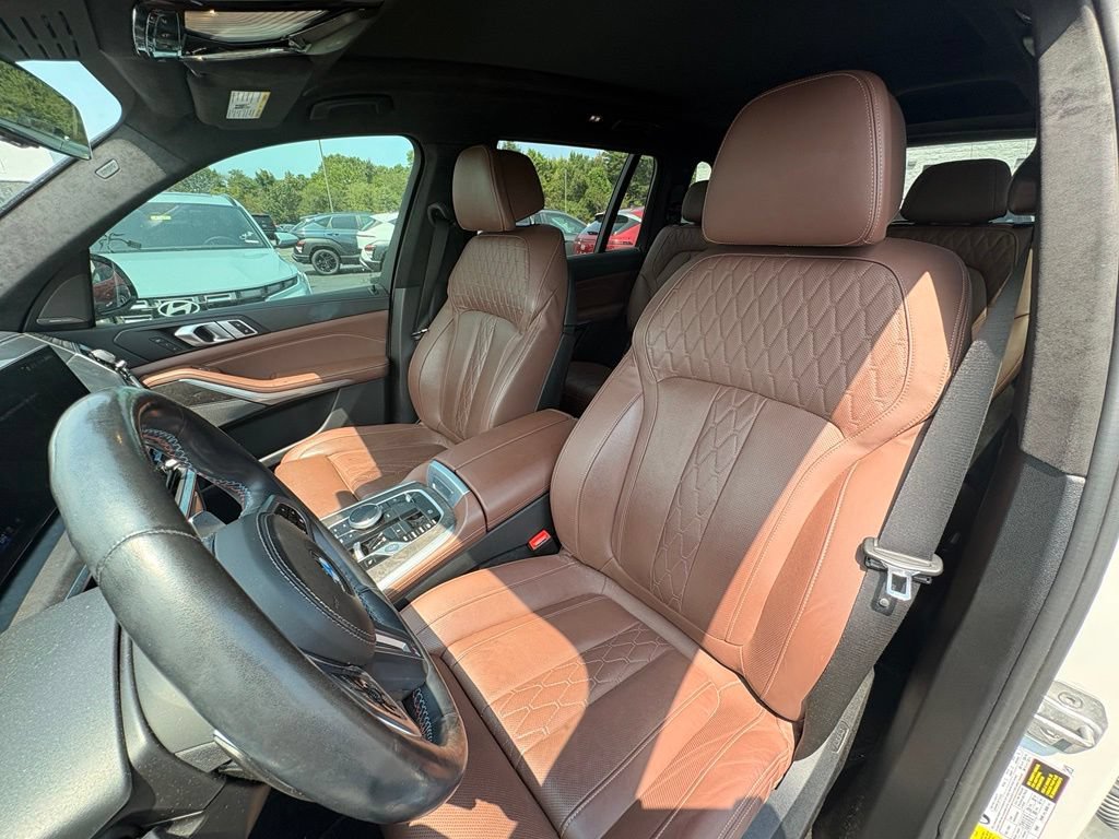 Used 2024 BMW X7 M60i AWD/4WD image 22