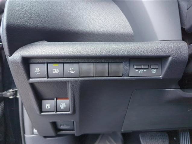 New 2026 Toyota Sienna XLE Woodland Edition AWD/4WD image 14