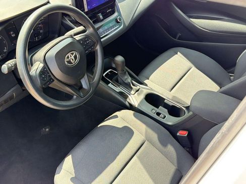 Used 2023 Toyota Corolla LE FWD image 4