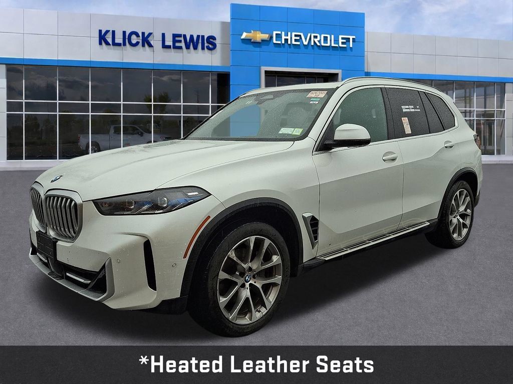 Used 2024 BMW X5 xDrive40i w/ Premium Package AWD/4WD image 3