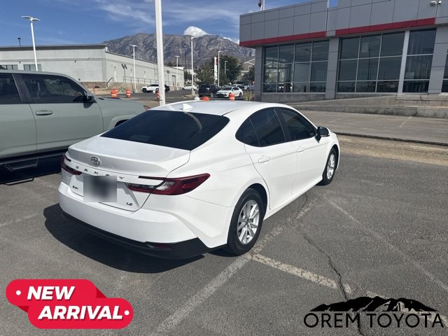 Used 2025 Toyota Camry LE FWD image 14