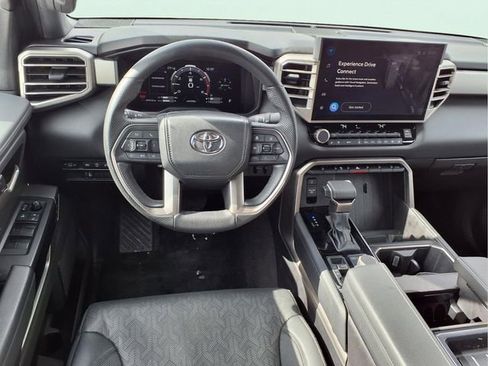 Used 2025 Toyota Tundra Limited image 14