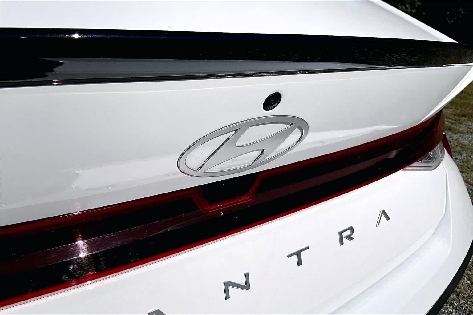 Used 2026 Hyundai Elantra Sport FWD image 31