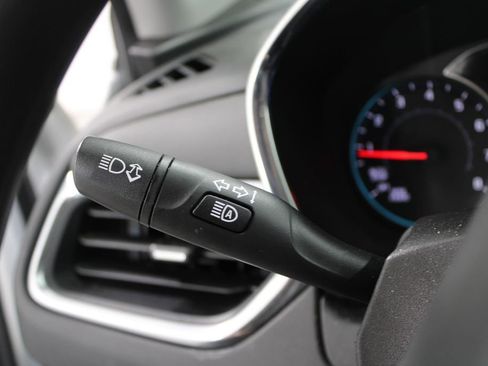 Used 2023 Chevrolet Equinox LT image 22