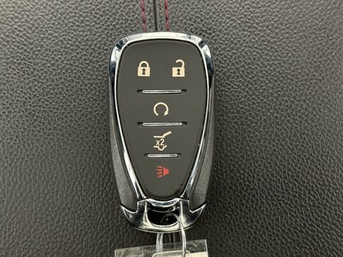 Used 2023 Chevrolet Equinox RS w/ RS Leather Package AWD/4WD image 23