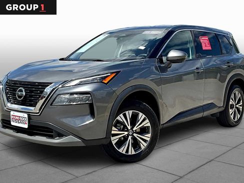 Used 2021 Nissan Rogue SV FWD image 1